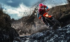 米兰体育官方网站-巴斯托尼爆发，澳大利亚制霸马德里竞技的战术革命