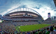 米兰体育官方网站-鏖战马德里竞技，皮克一记定江山，日本球员闪耀欧洲之夜