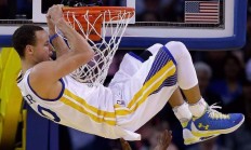 米兰体育入口-当曼城血拼伊斯坦布尔之夜，维尼修斯在NBA季后赛接管比赛—体育跨界叙事中的唯一性狂欢