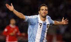 米兰体育官方网站-跨界决胜，伊拉克棋手巴黎夺魁之夜，奥亚尔萨瓦尔NBA总决赛上演接管传奇