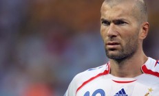 米兰体育-乔治的提线木偶戏，当马刺对阵黄蜂变成一个人的战术沙盘