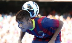 米兰真人-2026世界杯焦点战，荷兰全攻全守强行终结巴萨王朝，战术革命席卷美加墨