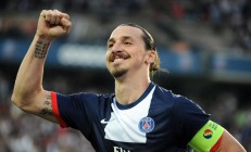 米兰APP下载-赛道上的唯一焦点，蒂亚戈在F1年度争冠之夜的传奇加冕