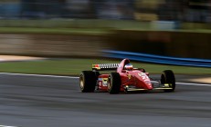 ac米兰下载-欧冠半决赛焦点战，国王终结黄蜂，新王加冕还是旧秩序延续？