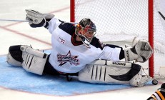 ac米兰下载-步行者全面压制湖人，东契奇抢七封神，现代篮球的战术革命与个人英雄主义