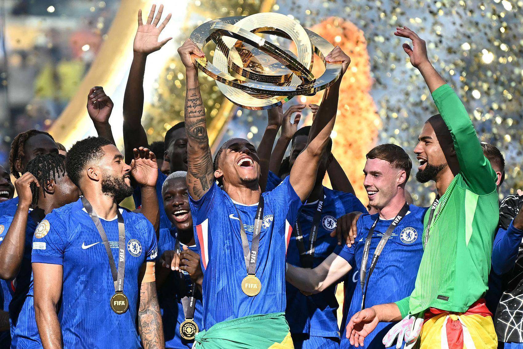 巴黎圣日耳曼面对英超传统豪强，胜负难料的简单介绍