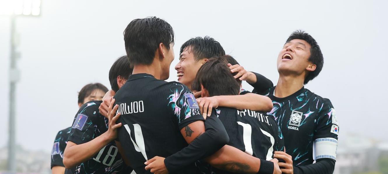 包含巴拿马队击败对手，取得胜利的词条