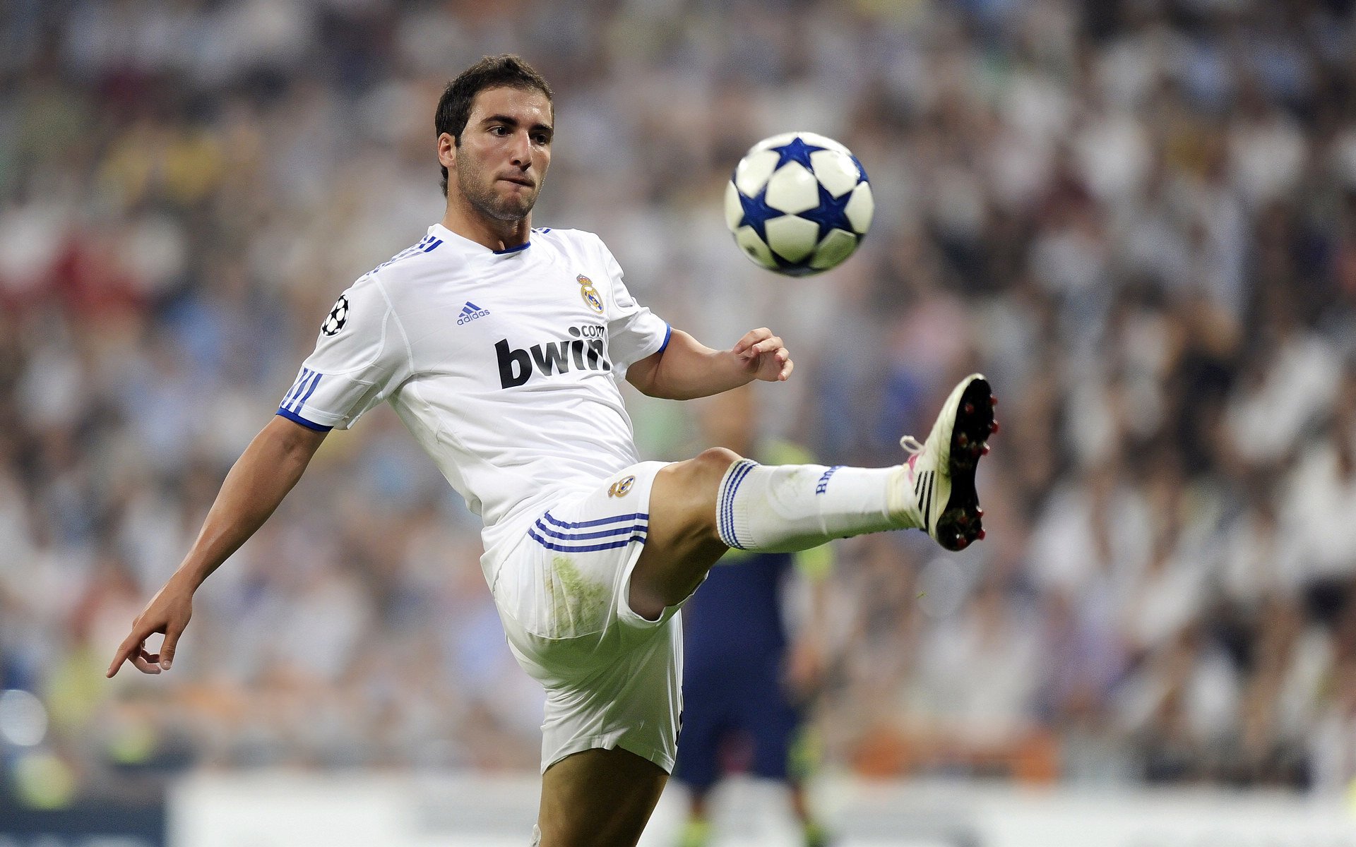 欧战烽火中的唯一性,乌克兰对阵亚特兰大,阿克关键回合不手软