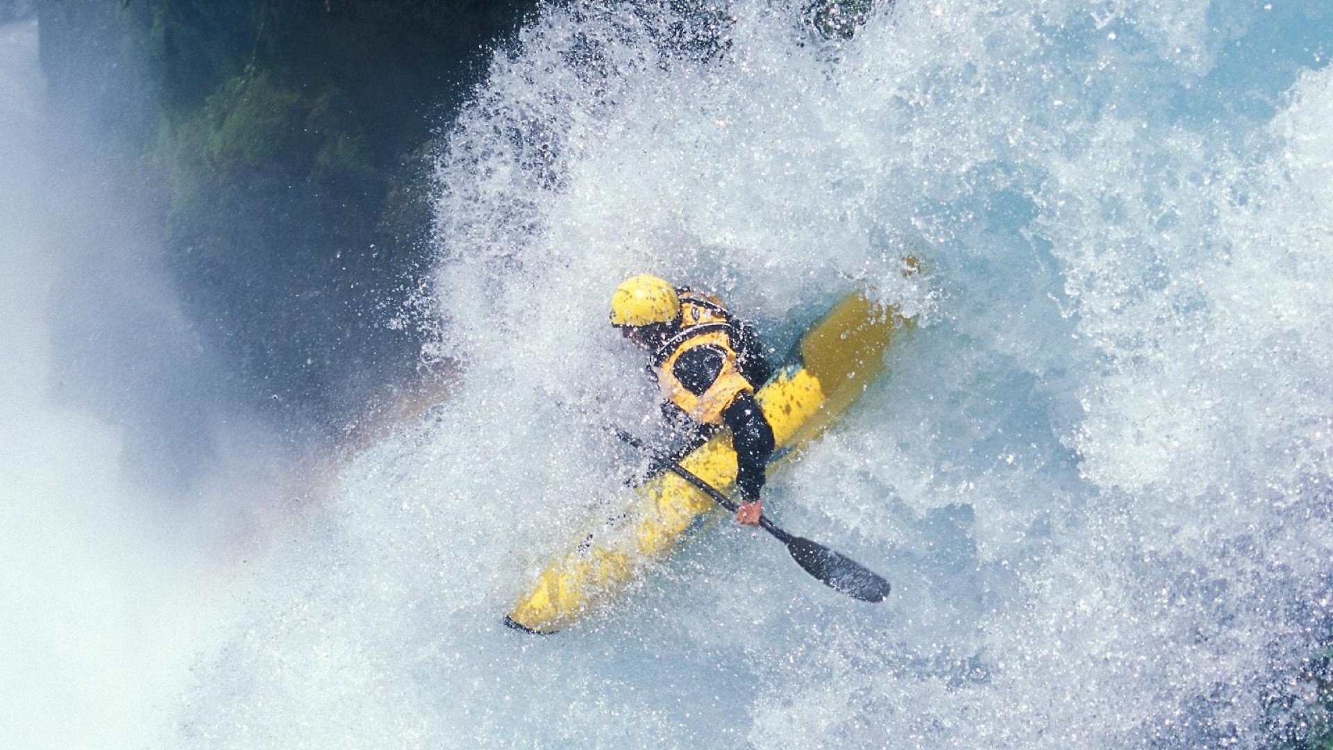 穆勒一锤定音，AC米兰连续得分压制马德里竞技，展现欧冠赛场新秩序