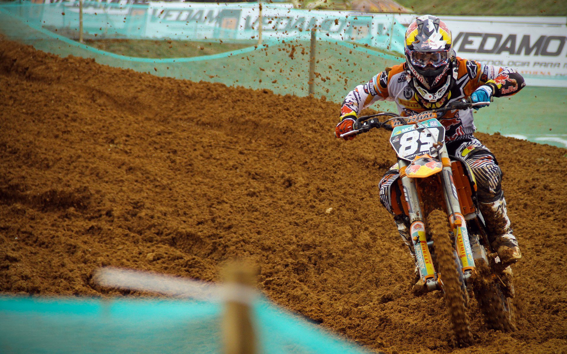 从红土到硬地,蒂姆的戴维斯杯制胜分,一场超越法网的险胜